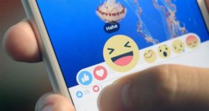 Reazioni nelle Storie di Facebook