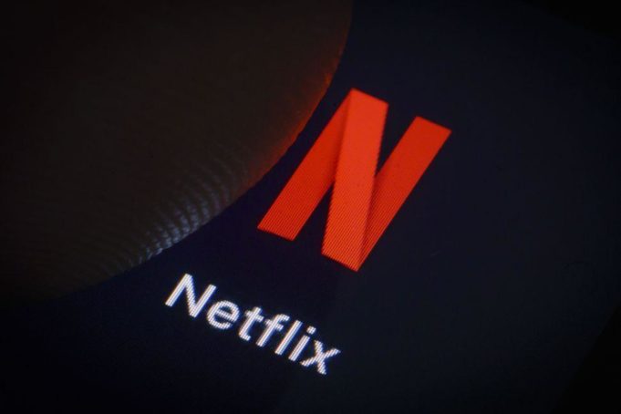 Netflix aumenta abbonamento