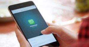 WhatsApp come usare adesivi sticker iOS e Android