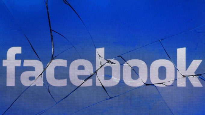 Facebook profili rubati hacker russi