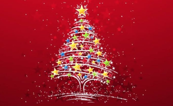 Immagine albero di Natale con stelle e neve