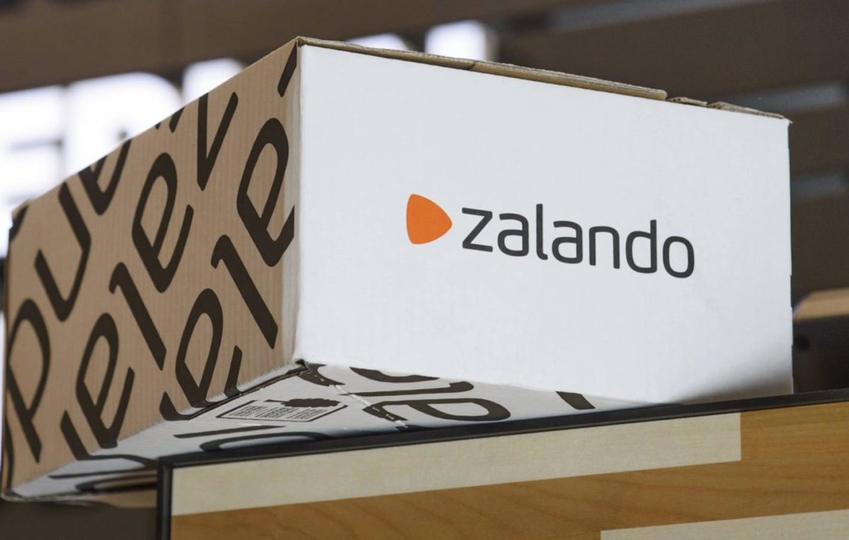 Zalando. Логотип магазина Zalando. Коробки от Zalando. Компания электронная комната Zalando.