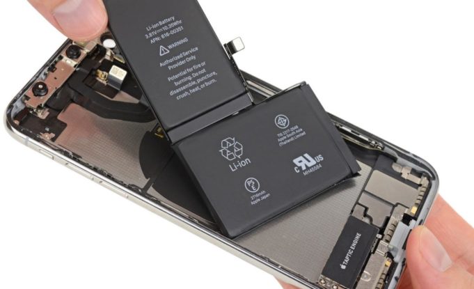 iPhone batteria non originale riparazione Apple 