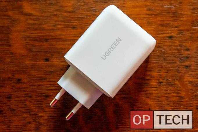 Caricabatterie USB C UGREEN 36W recensione
